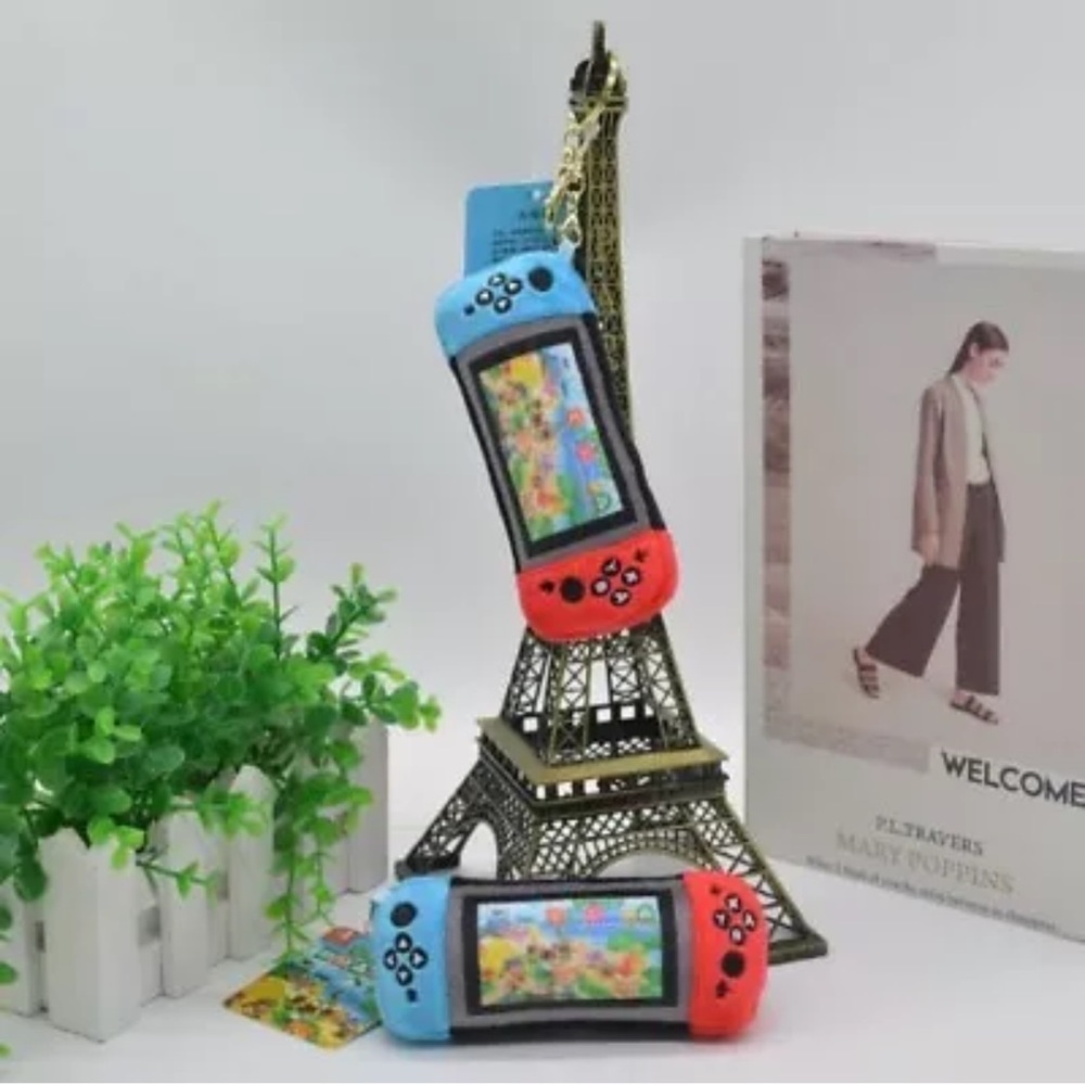 NWT Nintendo Switch Animal Crossing Keychain